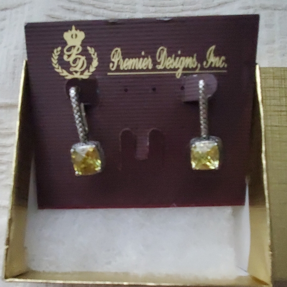 NWT  PREMIER DESIGNS  CITRINE  EARRINGS - Picture 3 of 6